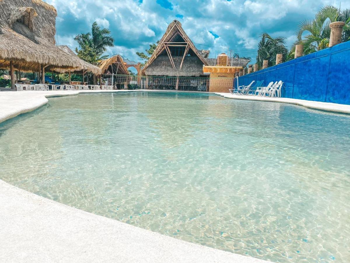 Hotel Bello Caribe Express โกซูเมล ภายนอก รูปภาพ